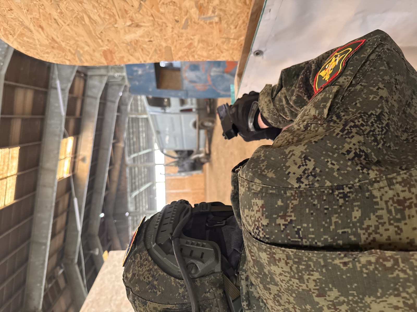 Beltéri CQB-játék a West Gate pályán