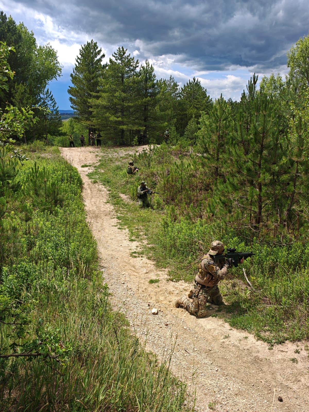 Kültéri airsoft játék a West Gate terepén