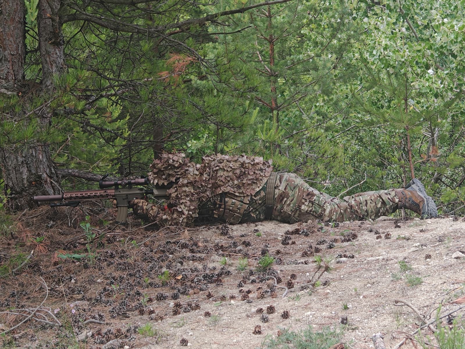 Kültéri airsoft játék a West Gate terepén