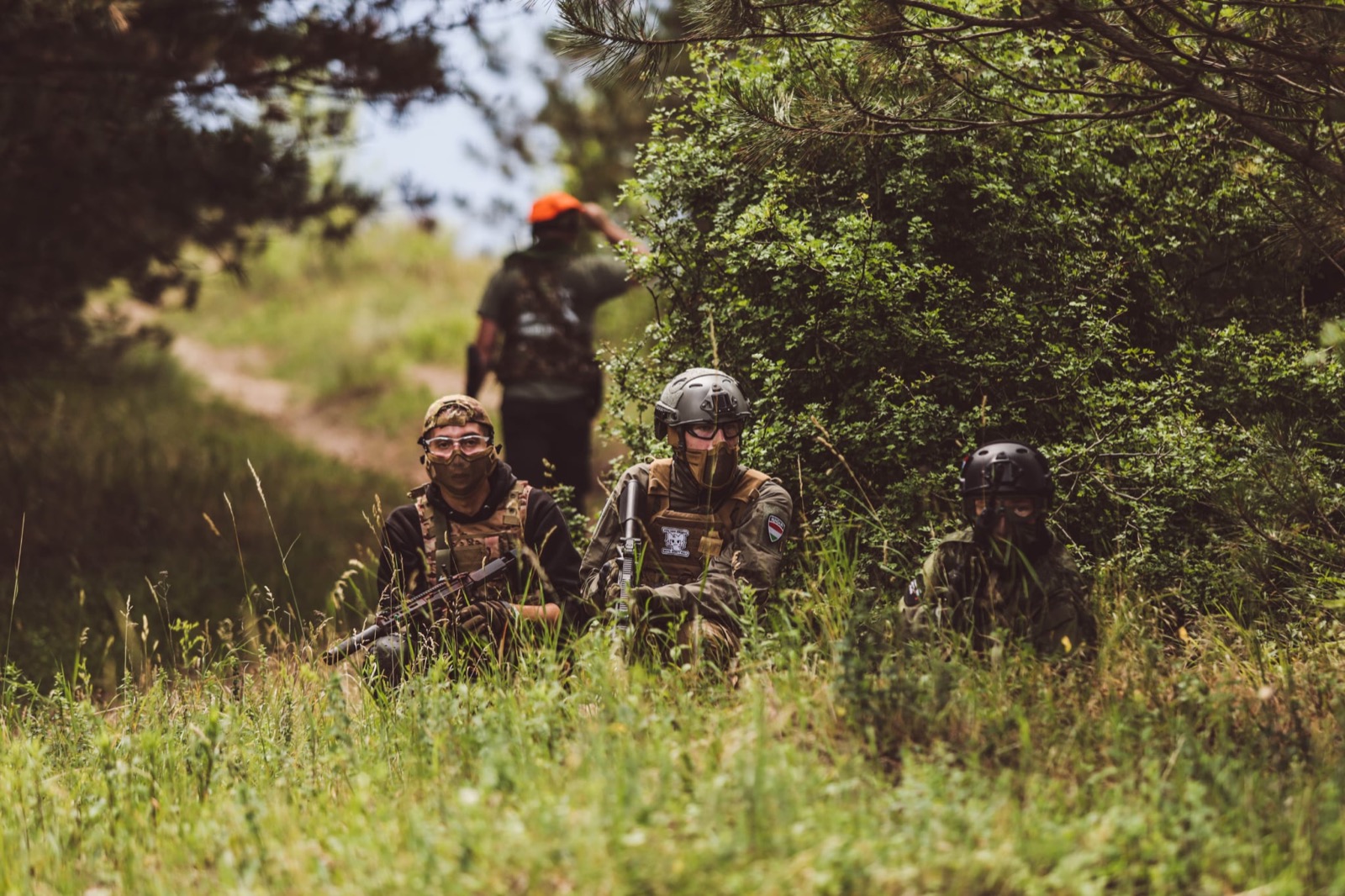 Kültéri airsoft játék a West Gate terepén