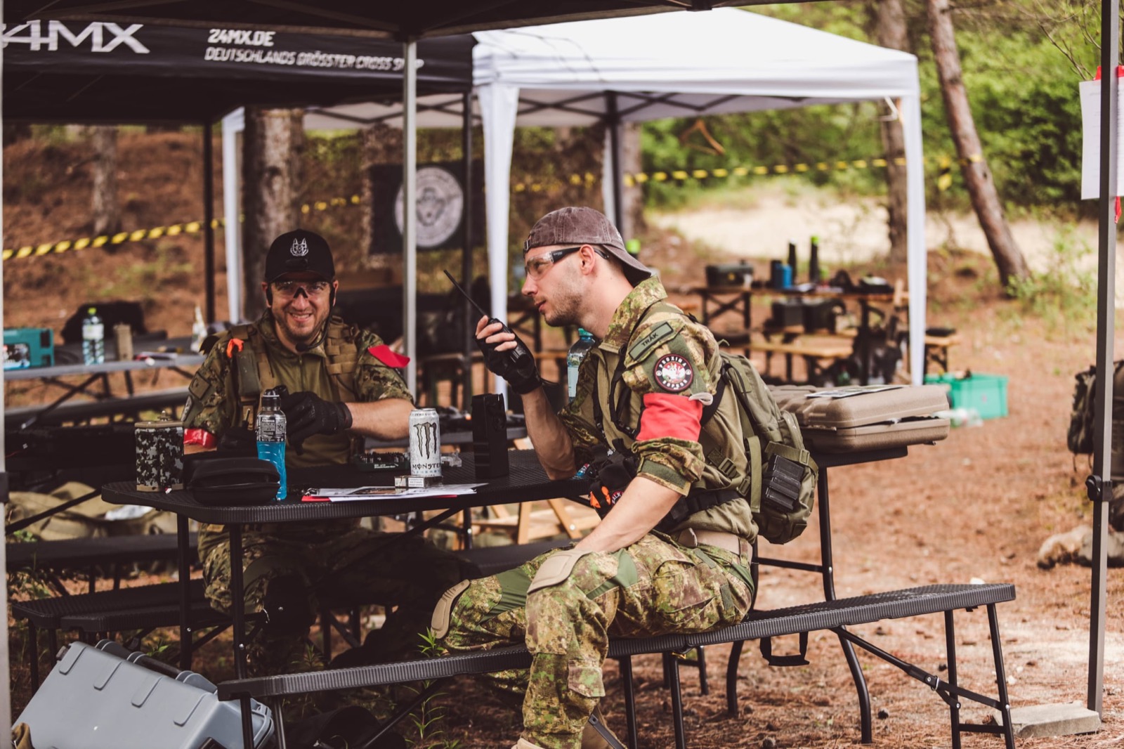 Kültéri airsoft játék a West Gate terepén