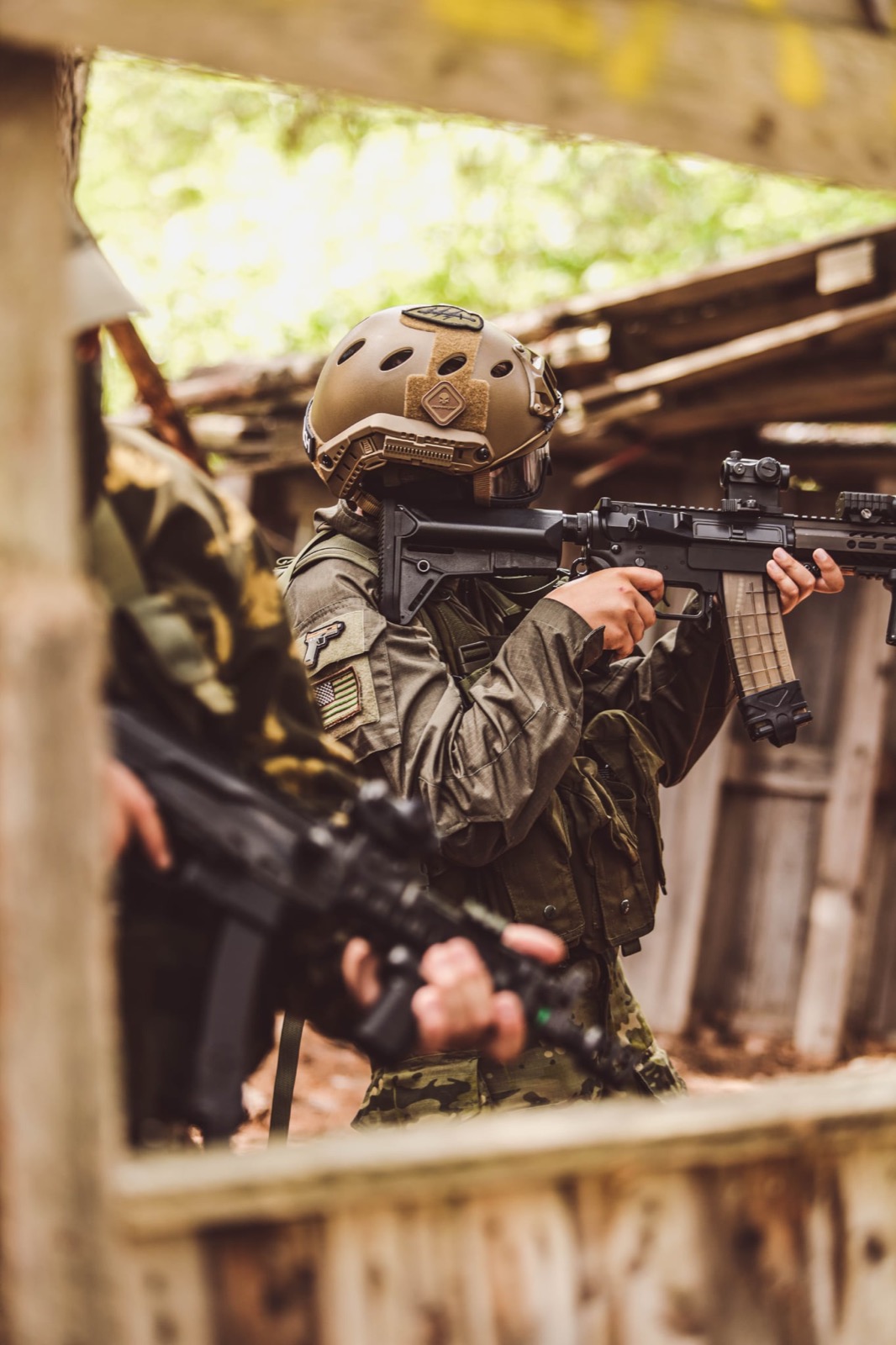 Kültéri airsoft játék a West Gate terepén