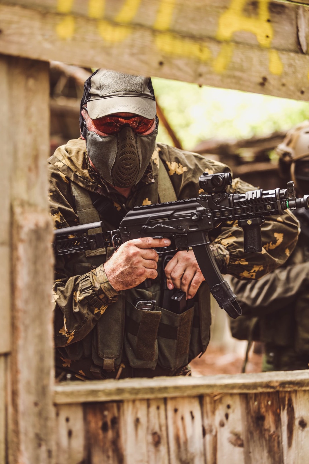 Kültéri airsoft játék a West Gate terepén