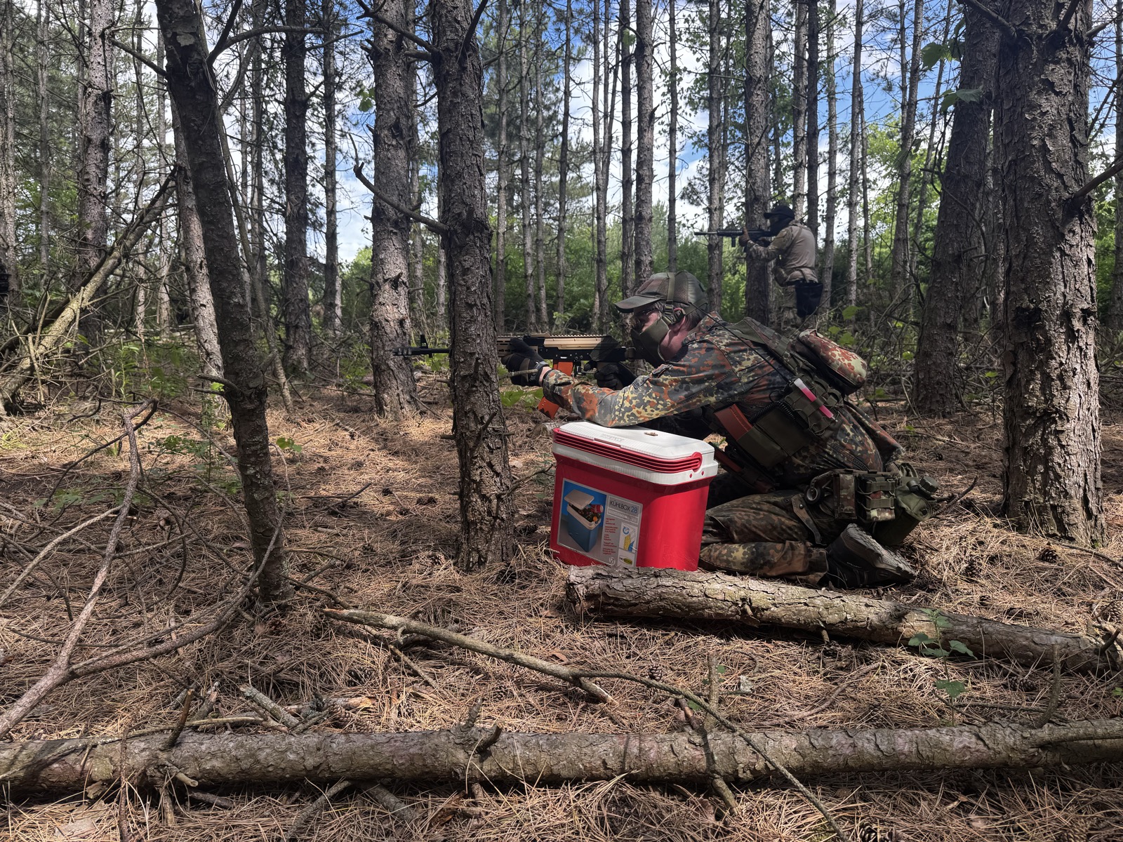 Kültéri airsoft játék a West Gate terepén